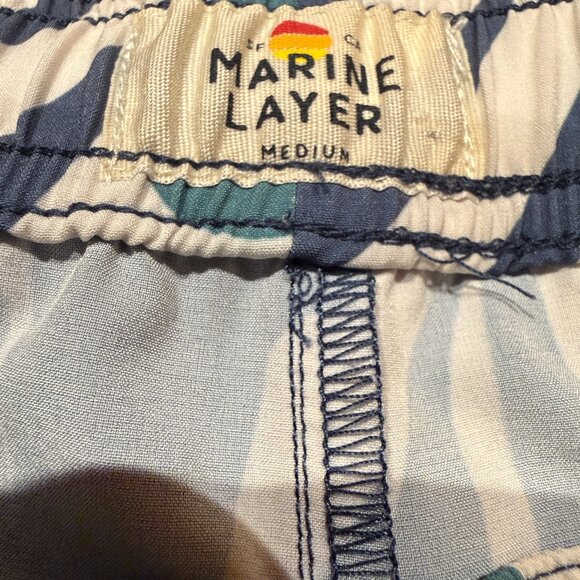 Marine Layer 4 Way Stretch Abstract Floral Swim Trunks 5.5 M - Picture 4 of 4